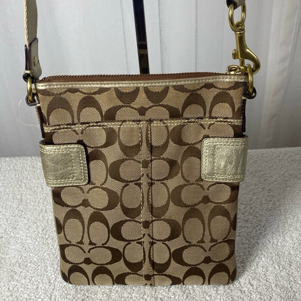 GUC Coach Signature Double Buckle Crossbody - Picture 3 of 11